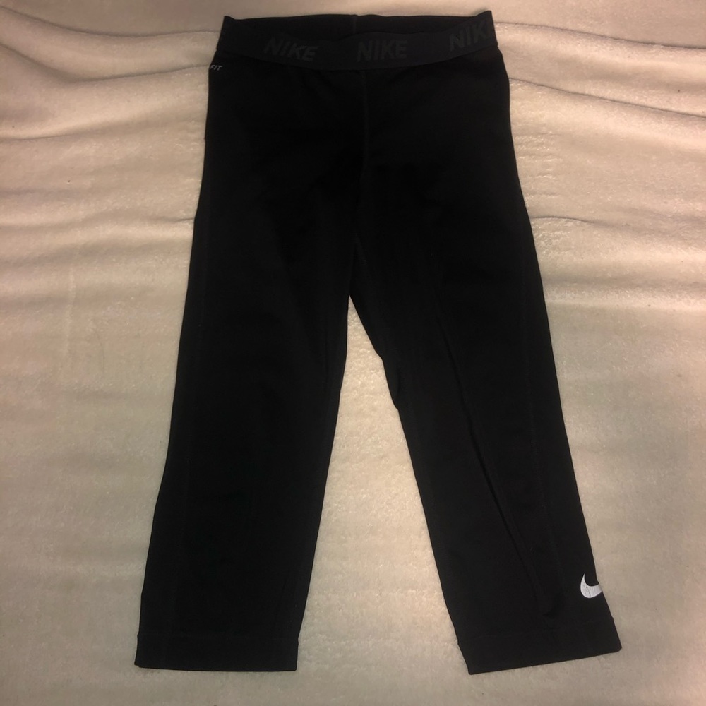 Nike dri fit cropped leggings